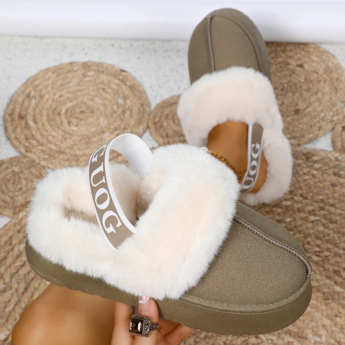 Papuci dama cu platforma din piele intoarsa – sandale casual confortabile pentru exterior