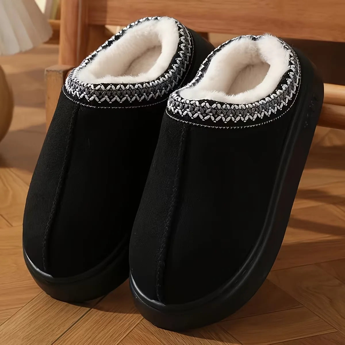 Papuci dama imblaniti de iarna – papuci comozi cu talpa moale pentru interior si exterior