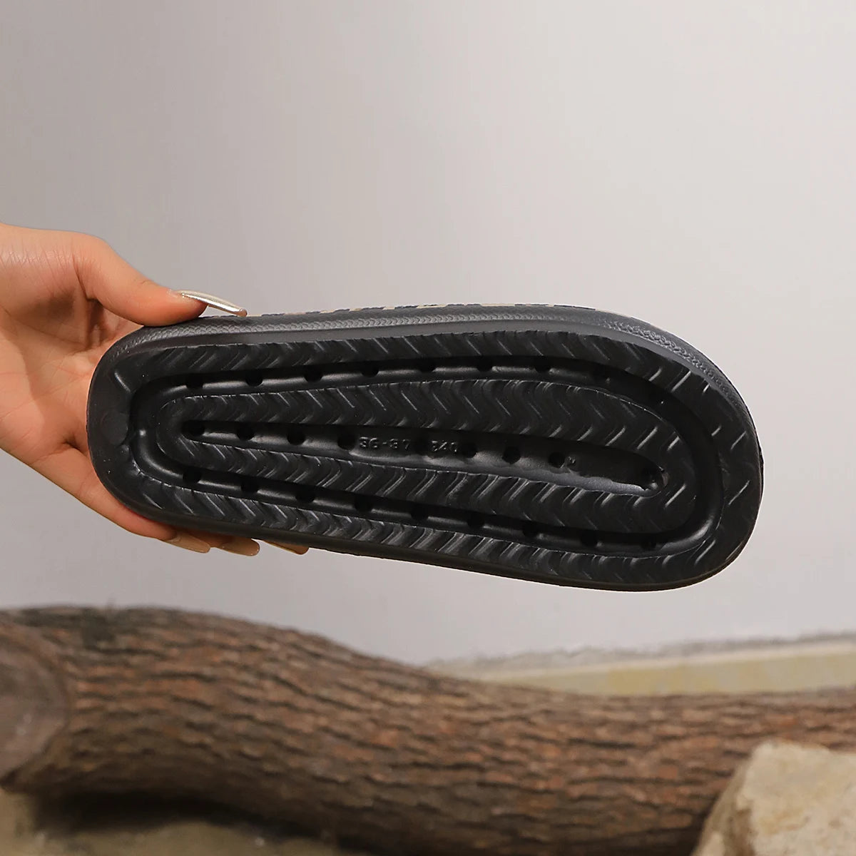Papuci dama leopard cu platforma – papuci vara cu talpa groasa pentru plaja si casa
